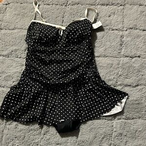 Simply Slim Black and white Polka Dot Swimsuit NWT
